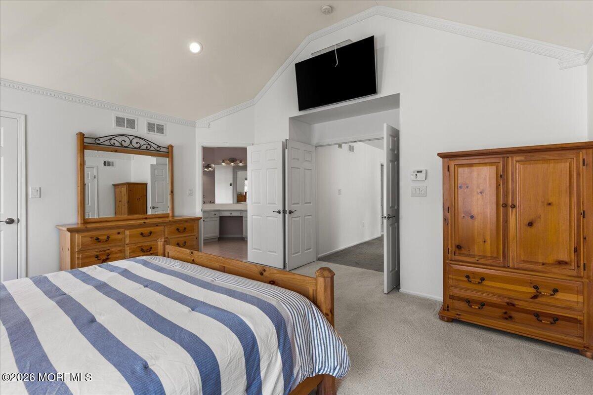 18 Trish Court Matawan NJ 07747