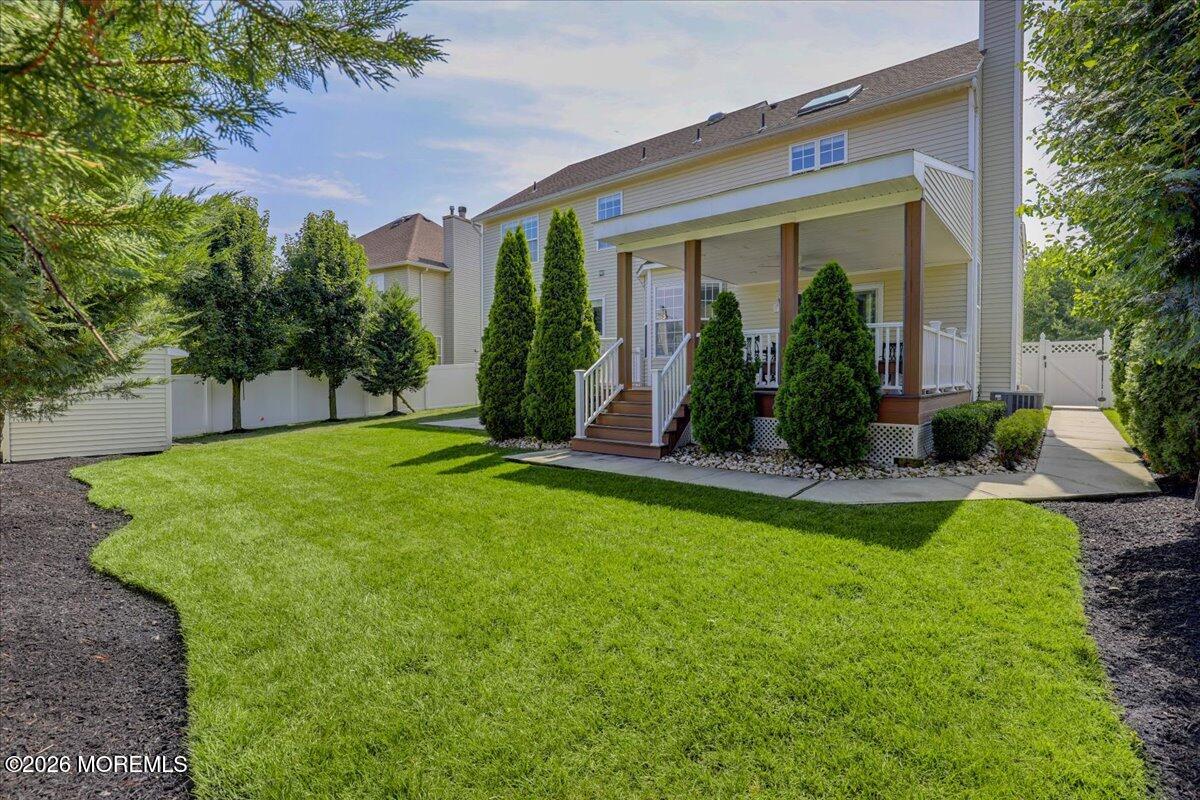 18 Trish Court Matawan NJ 07747