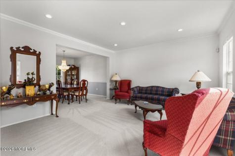 18 Trish Court Matawan NJ 07747