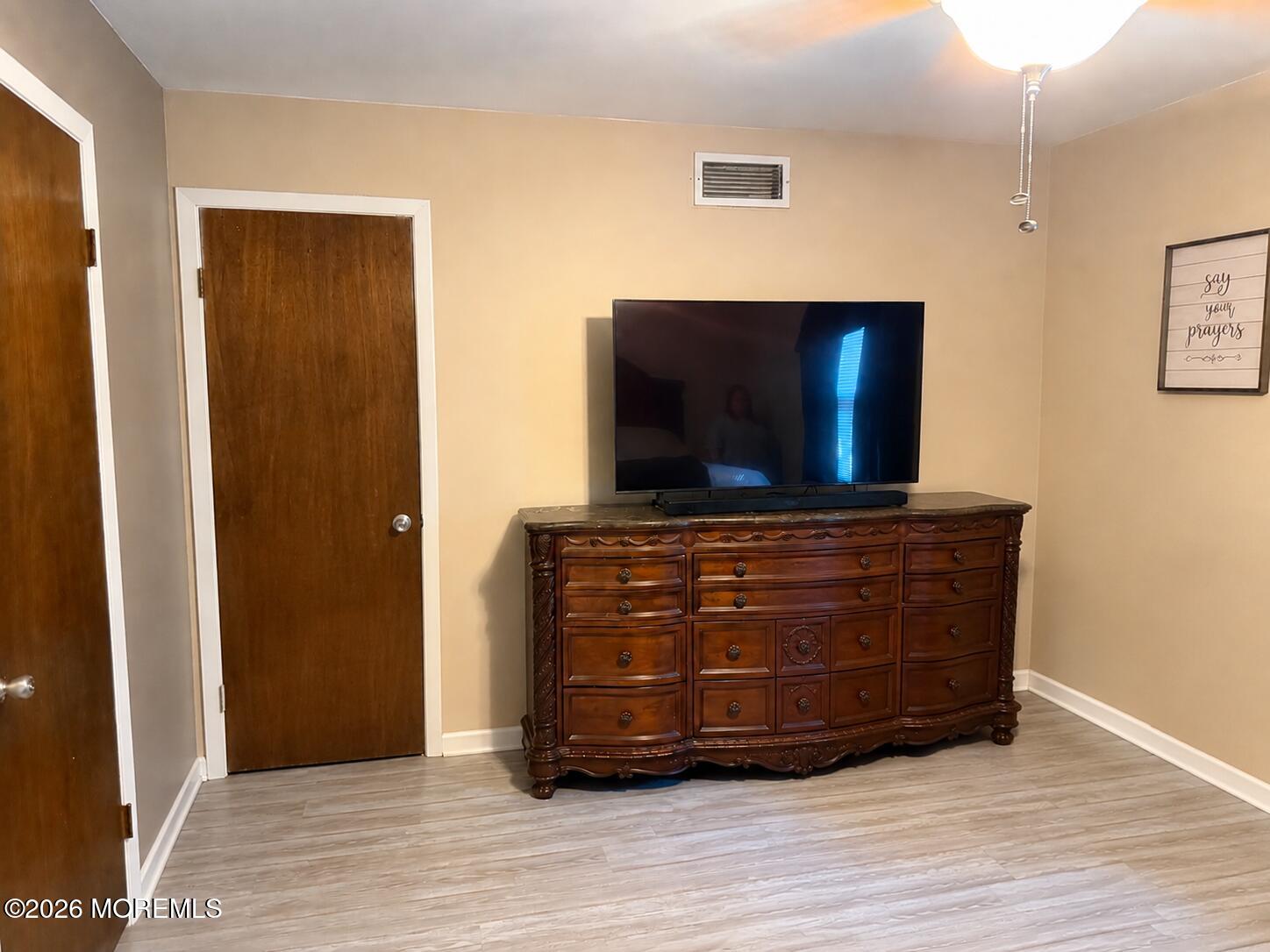 1213 Cable Avenue Beachwood NJ 08722