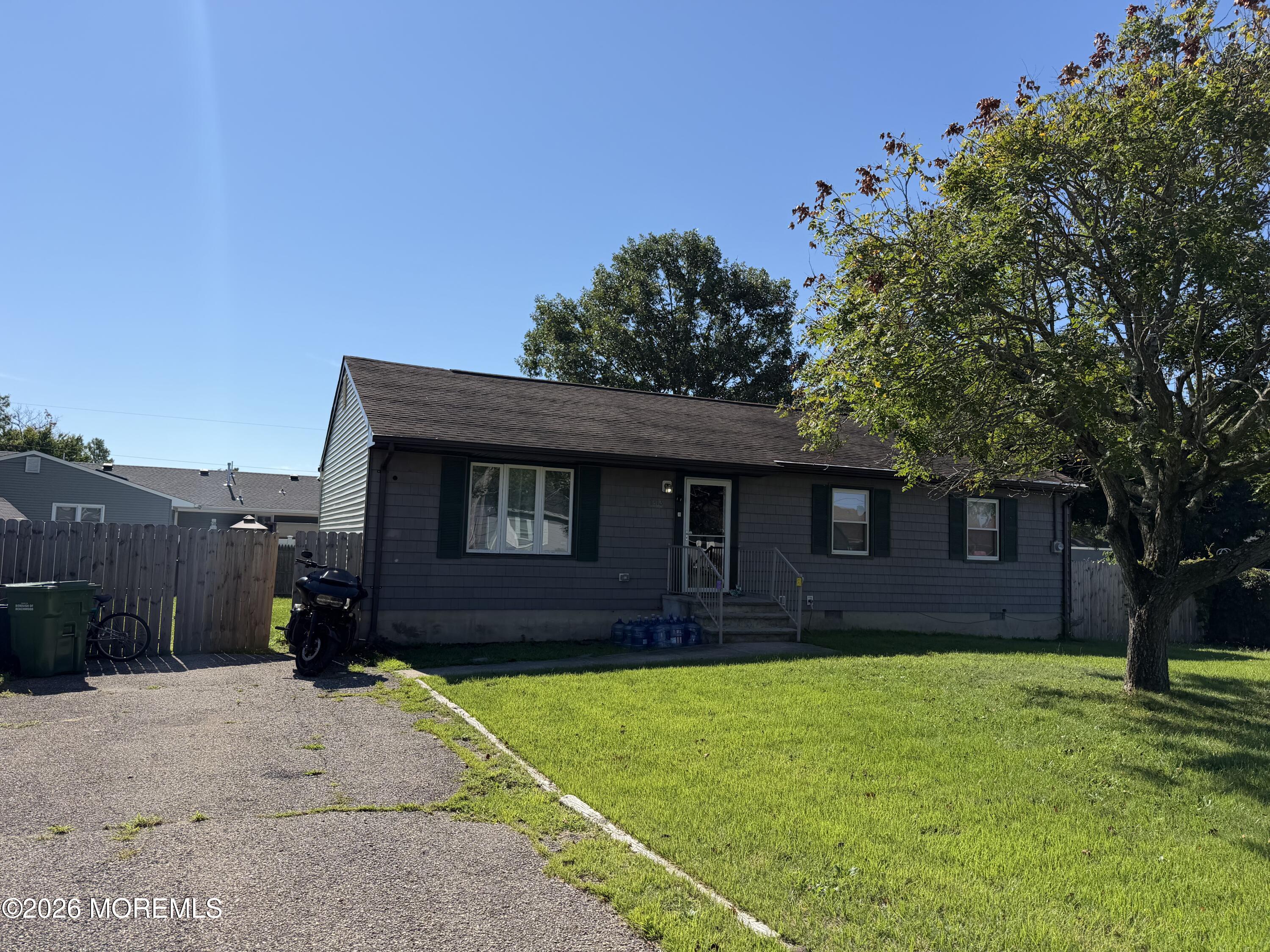 1213 Cable Avenue Beachwood NJ 08722