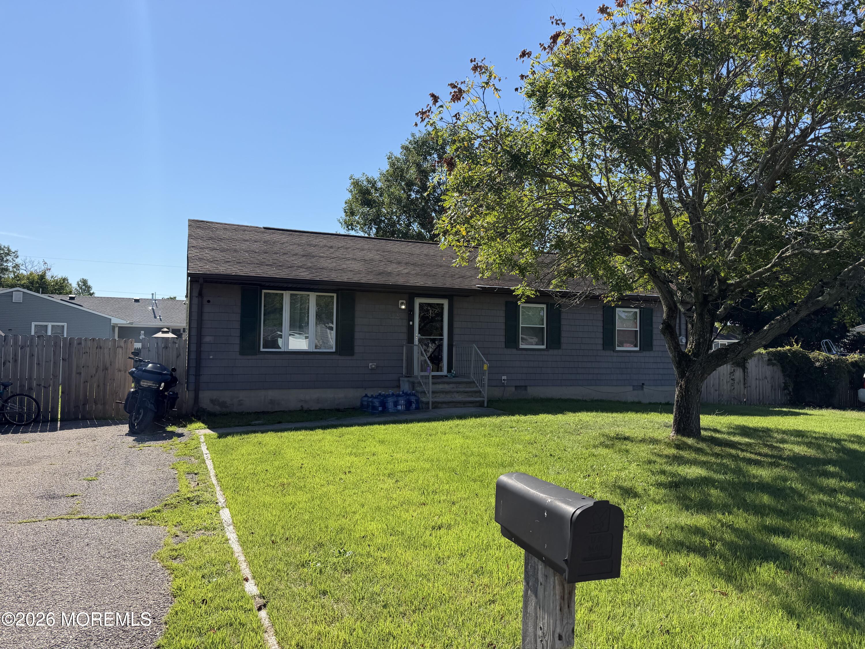 1213 Cable Avenue Beachwood NJ 08722