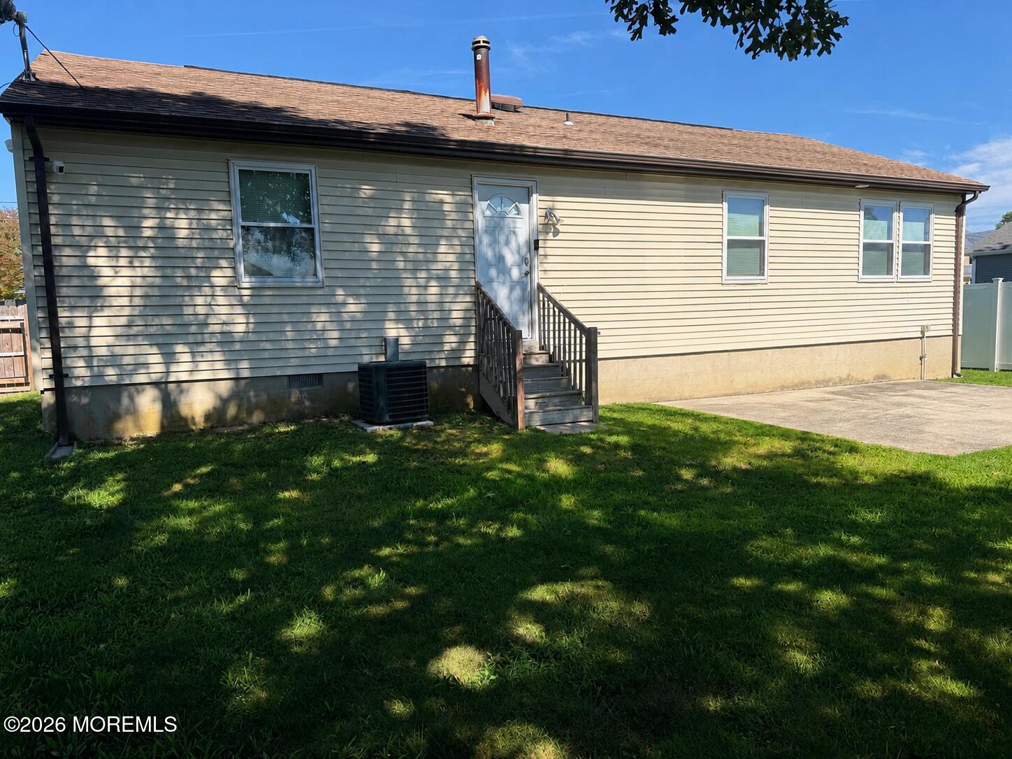1213 Cable Avenue Beachwood NJ 08722