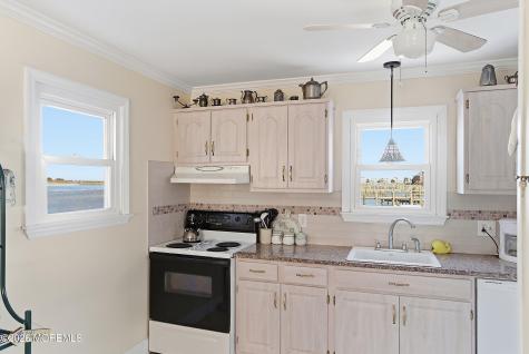 13 Hodgson Lane Long Beach Twp NJ 08008