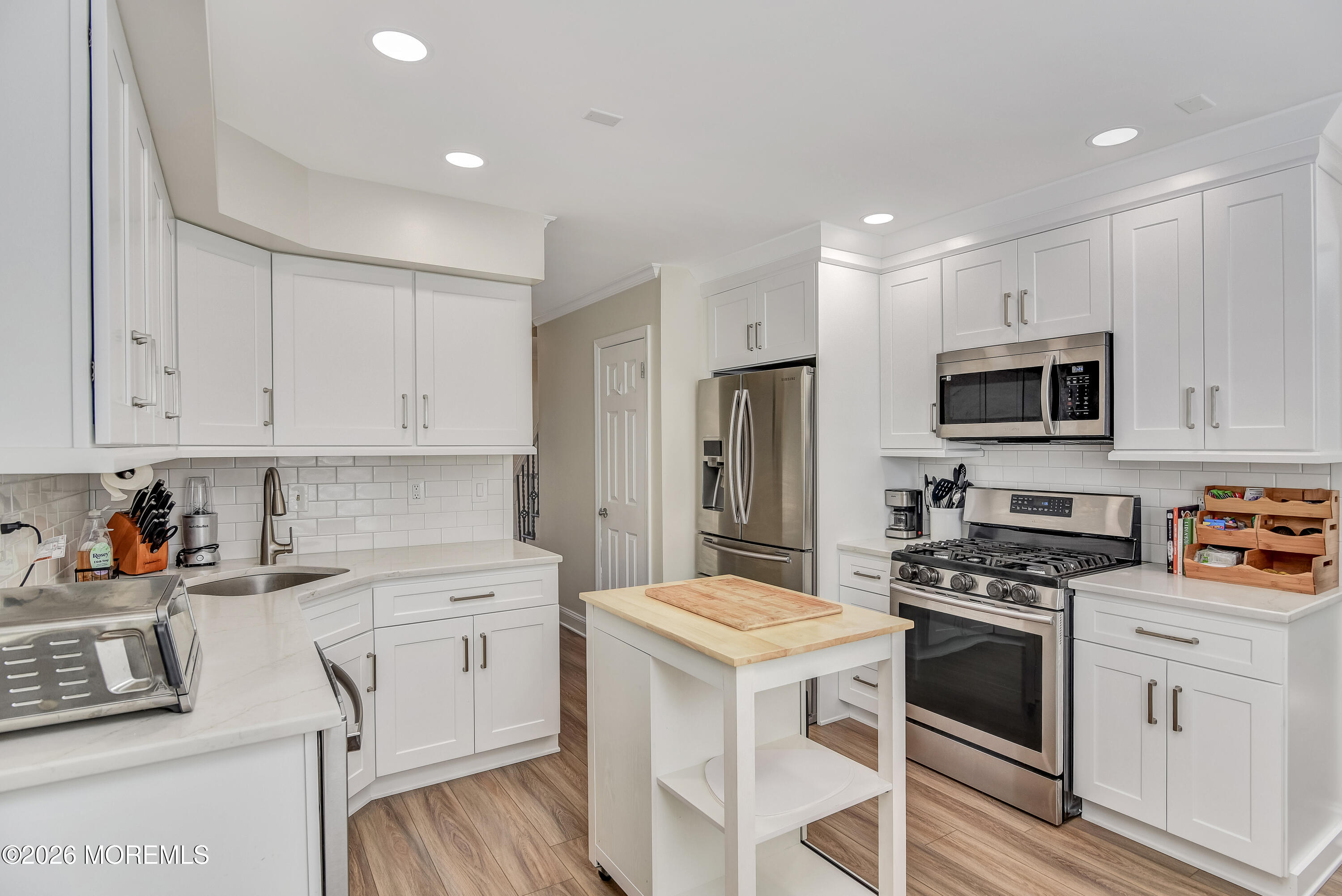 4 Scarlet Lane Howell NJ 07731