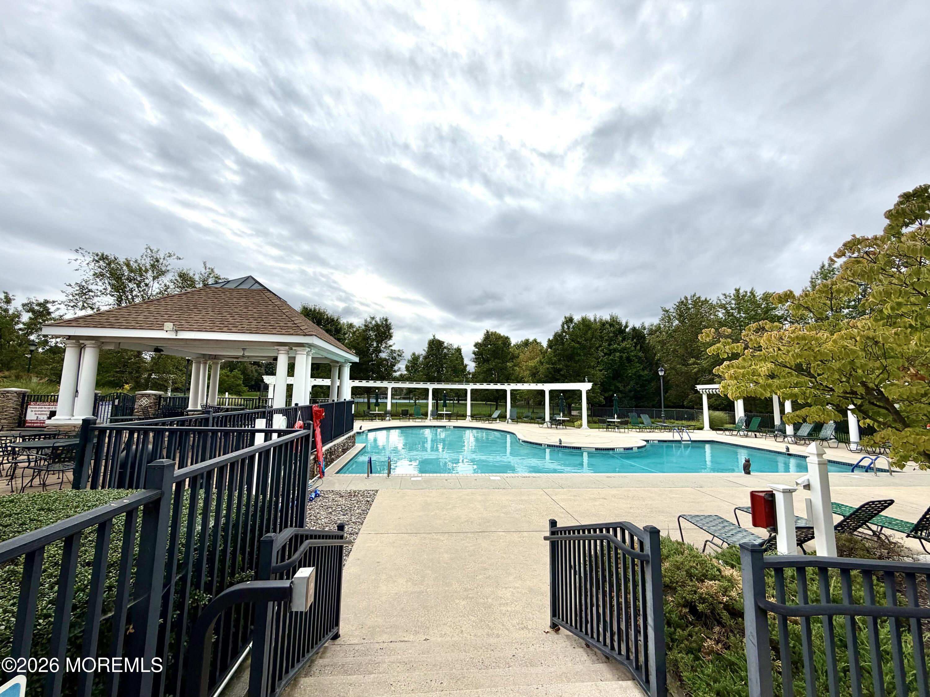 9 Powderhorn Way Allentown NJ 08501
