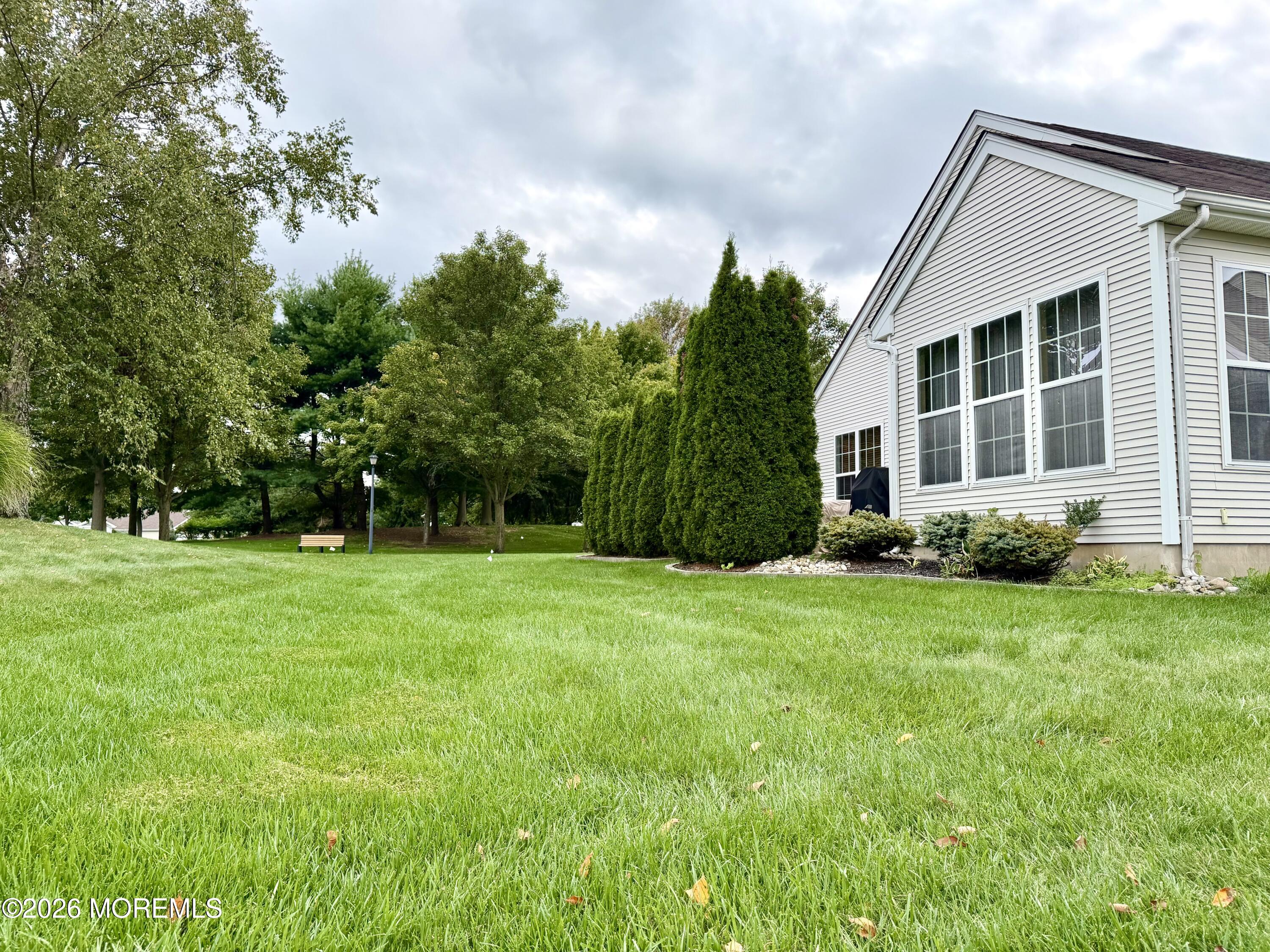 9 Powderhorn Way Allentown NJ 08501