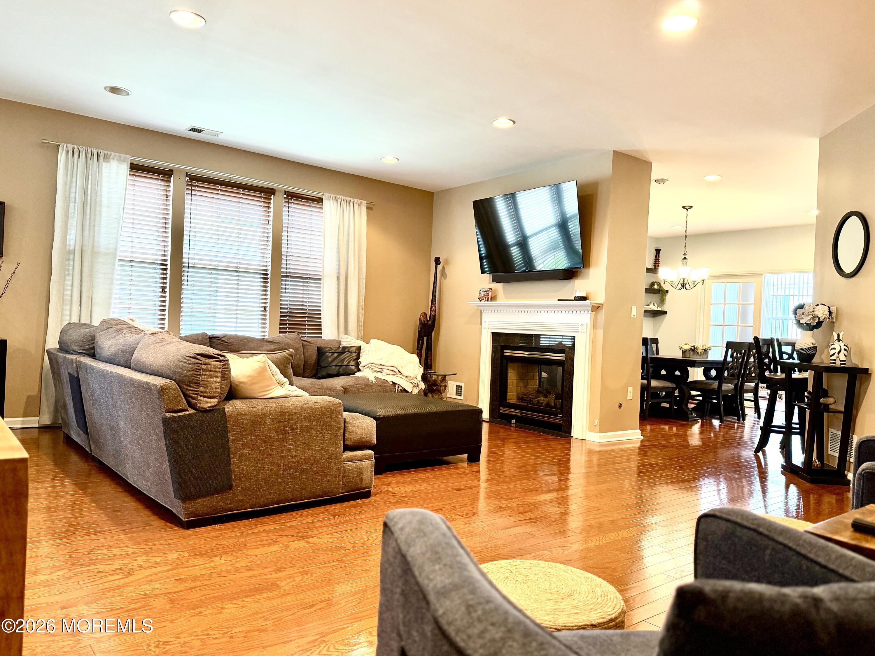 9 Powderhorn Way Allentown NJ 08501