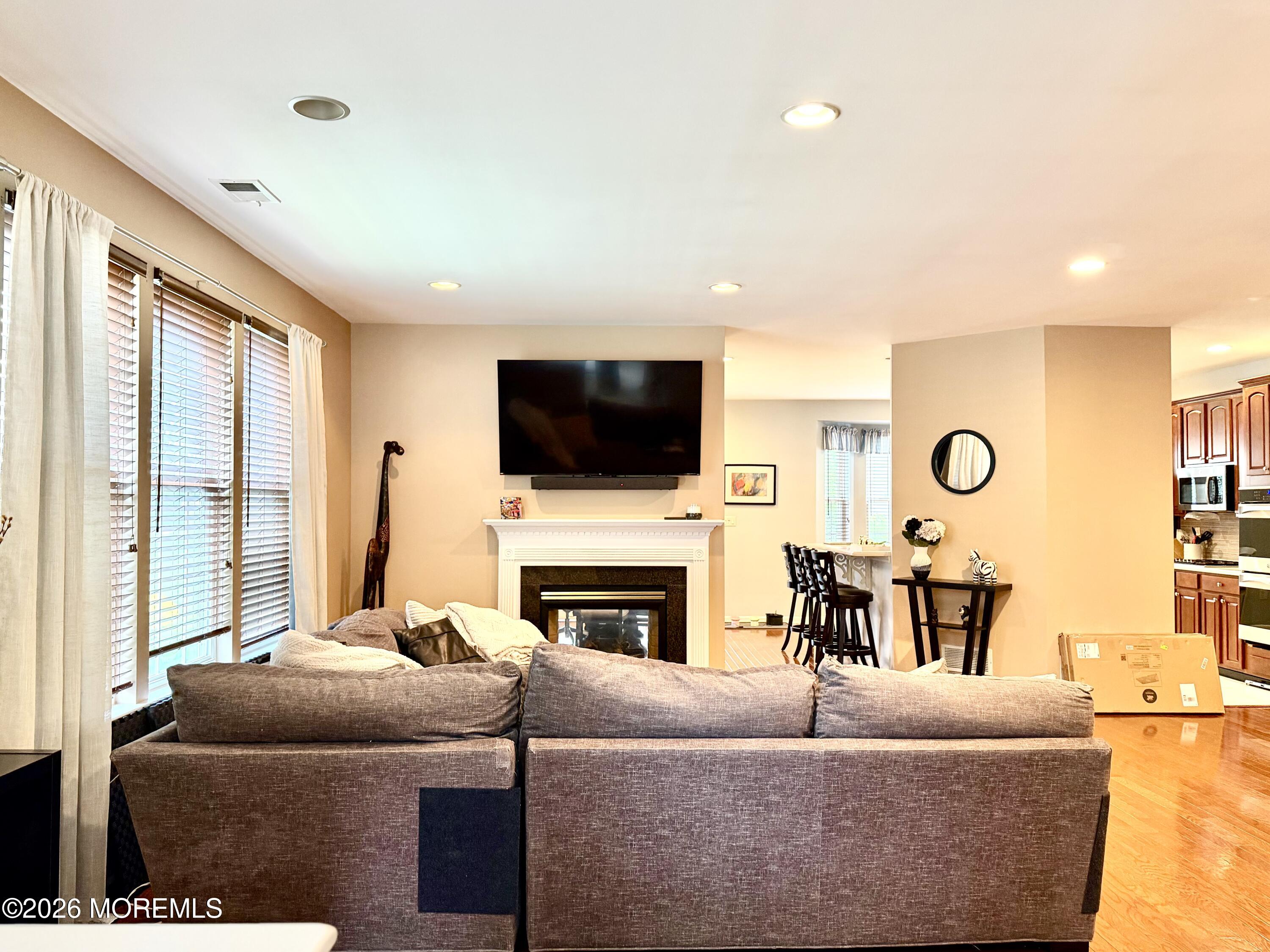 9 Powderhorn Way Allentown NJ 08501