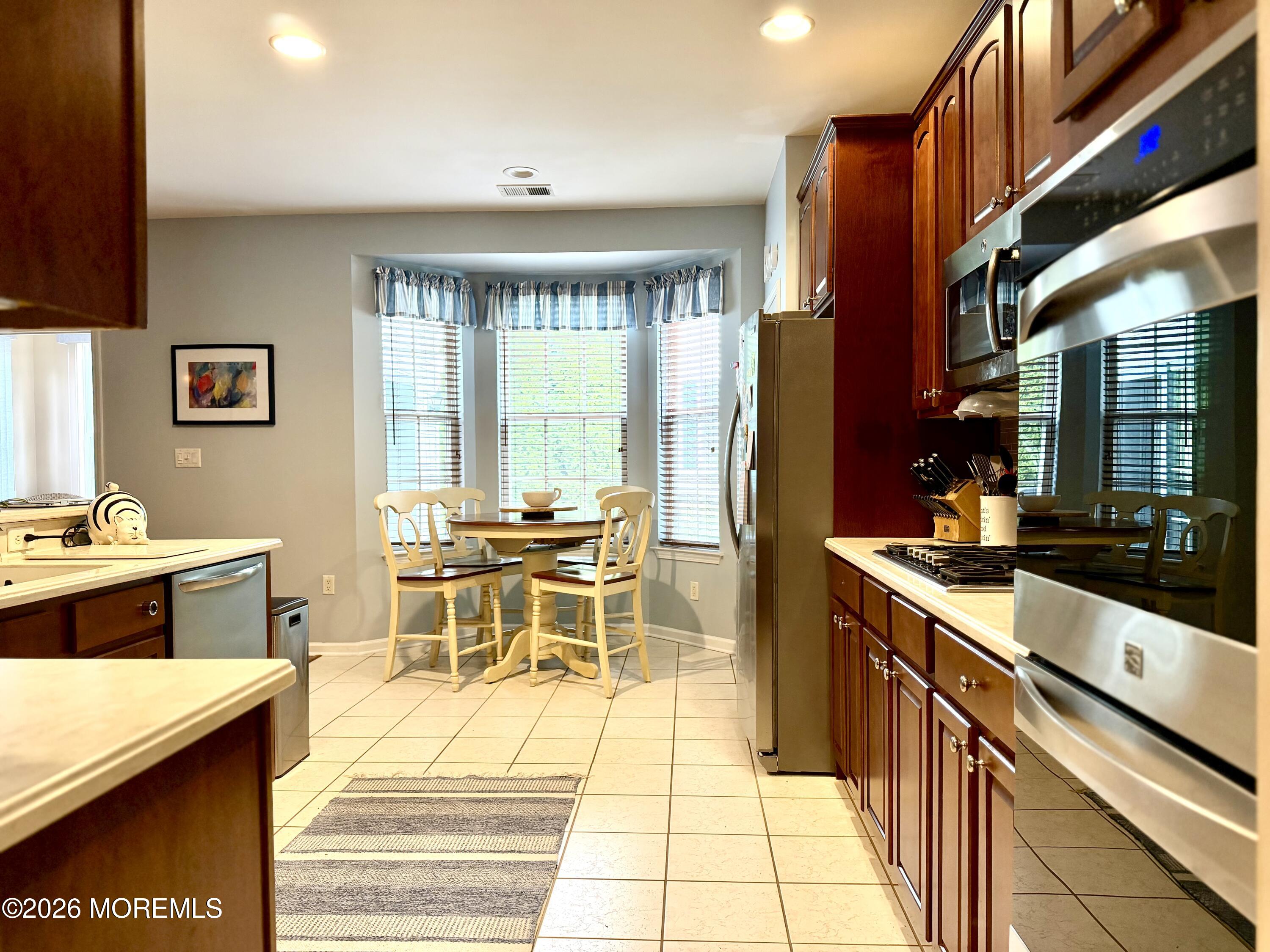 9 Powderhorn Way Allentown NJ 08501