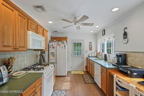 73 Larchwood Avenue West Long Branch NJ 07764
