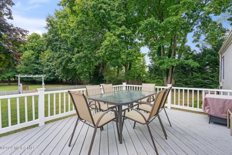 73 Larchwood Avenue West Long Branch NJ 07764