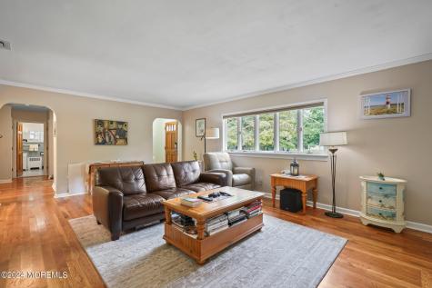 73 Larchwood Avenue West Long Branch NJ 07764