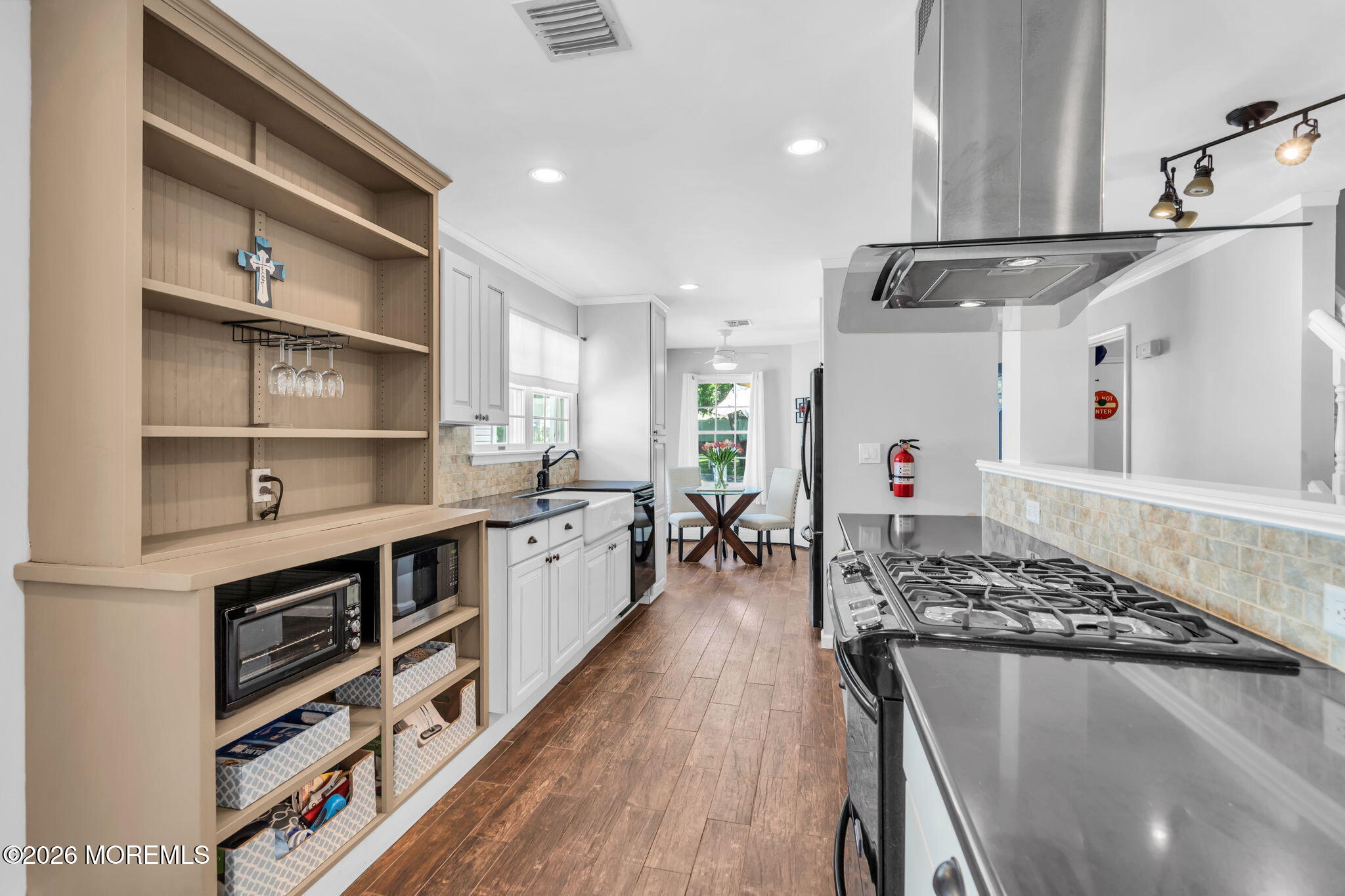98 Longwood Drive Manahawkin NJ 08050