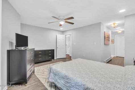 98 Longwood Drive Manahawkin NJ 08050