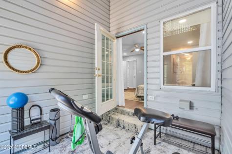 98 Longwood Drive Manahawkin NJ 08050