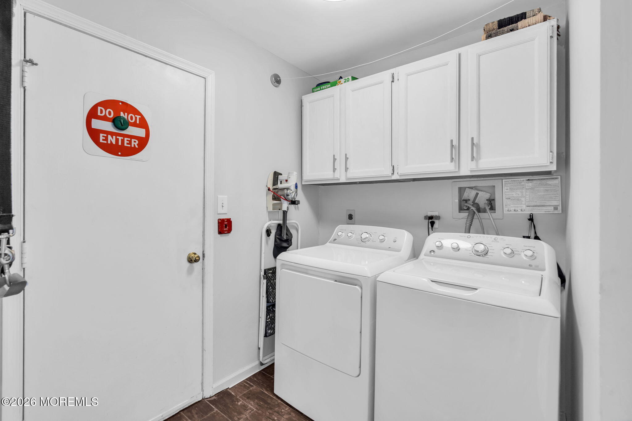 98 Longwood Drive Manahawkin NJ 08050