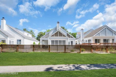 98 Longwood Drive Manahawkin NJ 08050