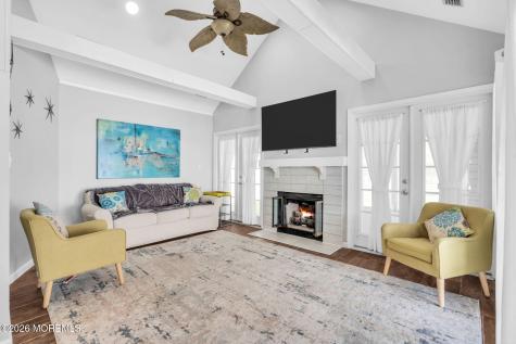 98 Longwood Drive Manahawkin NJ 08050