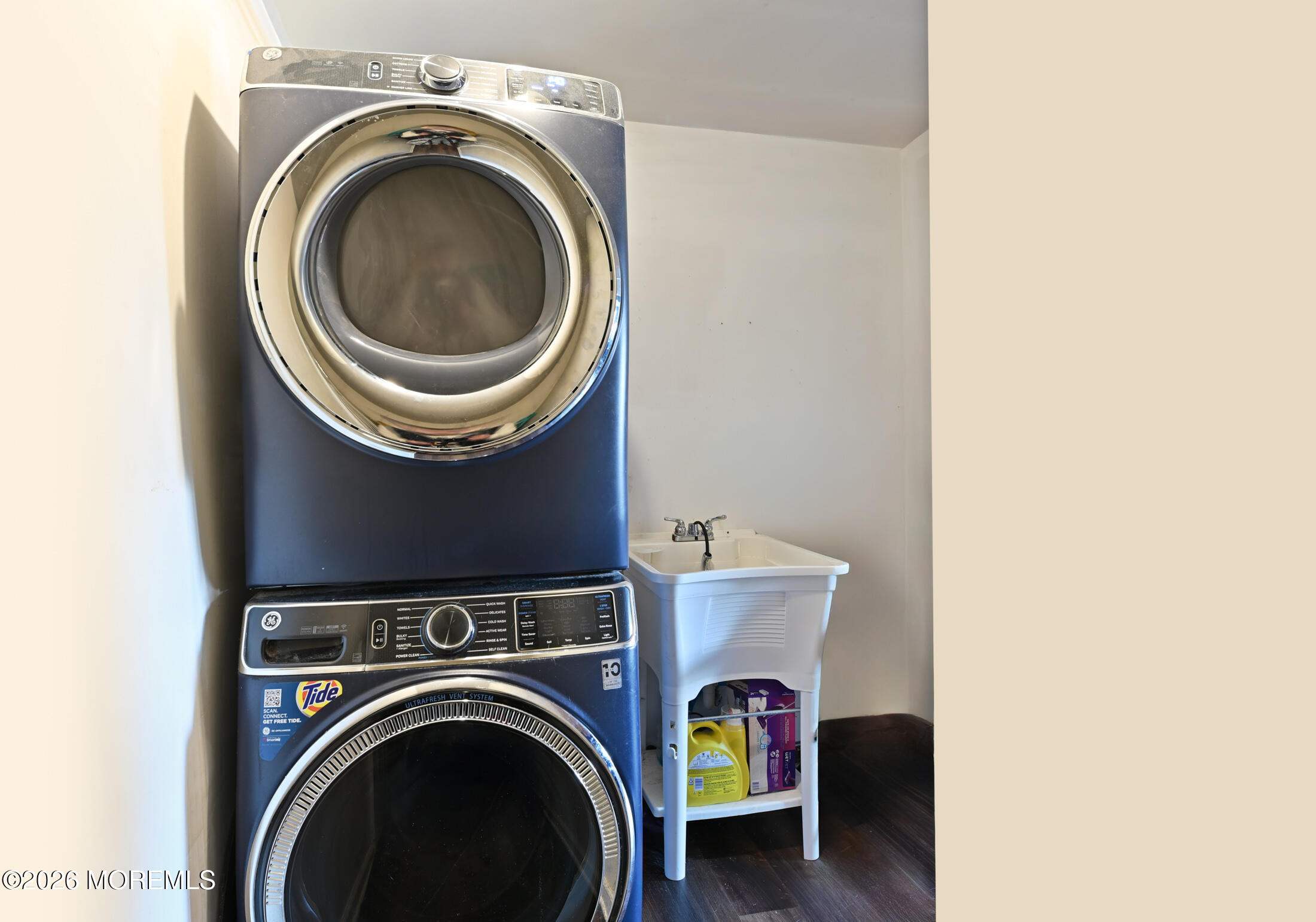 12 Thompson Avenue Leonardo NJ 07737