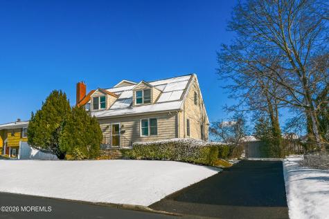 12 Thompson Avenue Leonardo NJ 07737