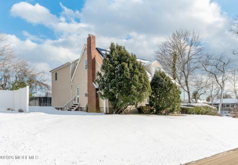 12 Thompson Avenue Leonardo NJ 07737