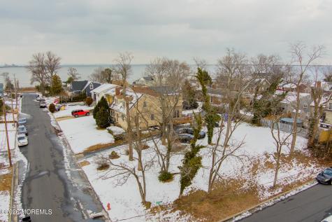 12 Thompson Avenue Leonardo NJ 07737