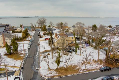 12 Thompson Avenue Leonardo NJ 07737
