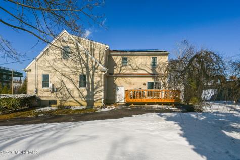 12 Thompson Avenue Leonardo NJ 07737
