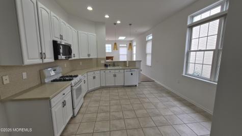 6 Saint Andrews Road Jackson NJ 08527