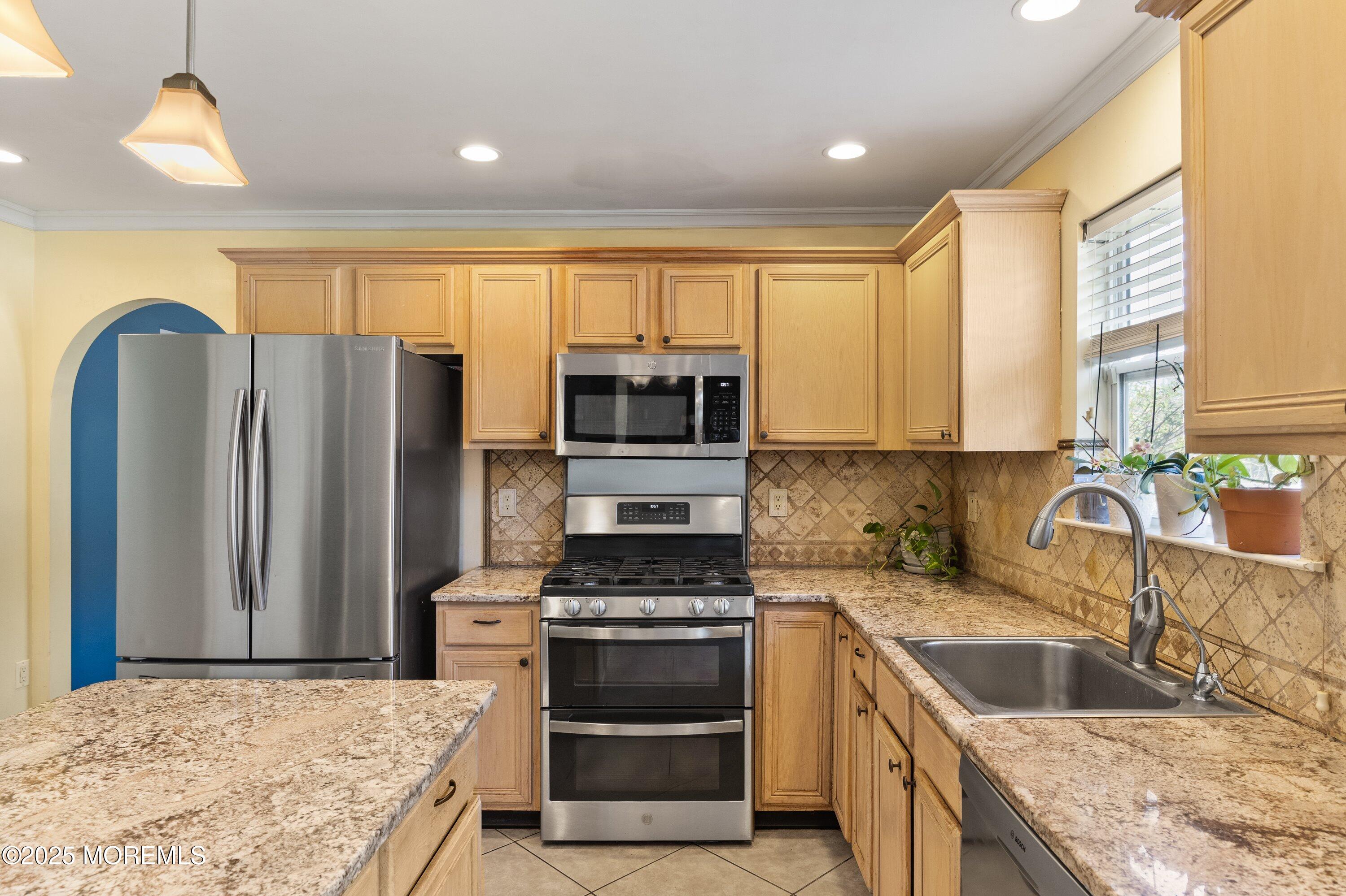 4 Alexander Drive Allentown NJ 08501