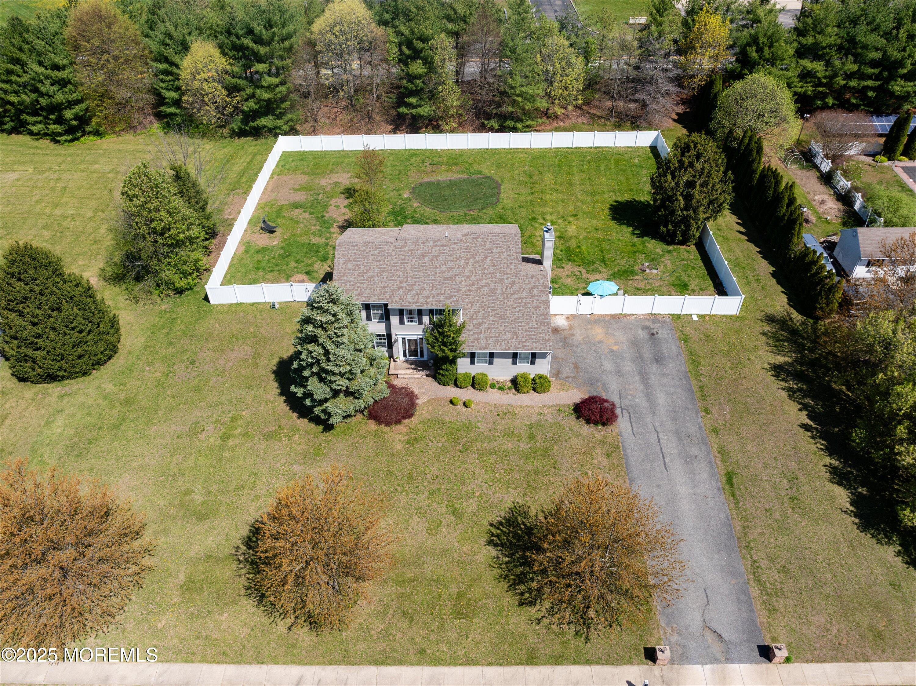 4 Alexander Drive Allentown NJ 08501