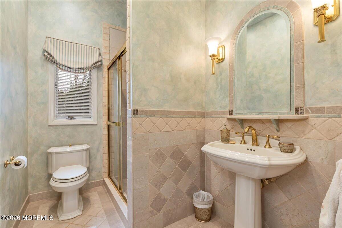 5 Tara Court Holmdel NJ 07733