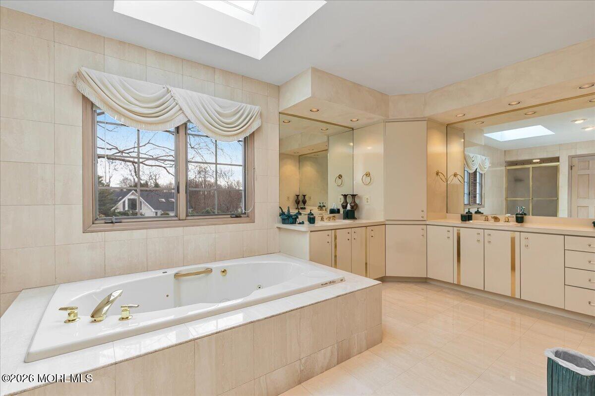 5 Tara Court Holmdel NJ 07733
