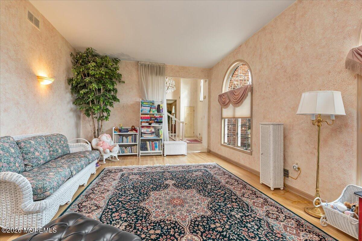 5 Tara Court Holmdel NJ 07733