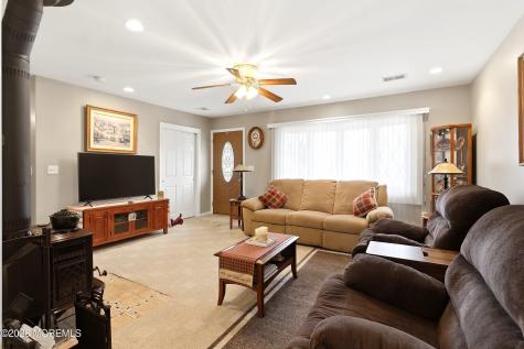 38 Westbrook Drive Toms River NJ 08757