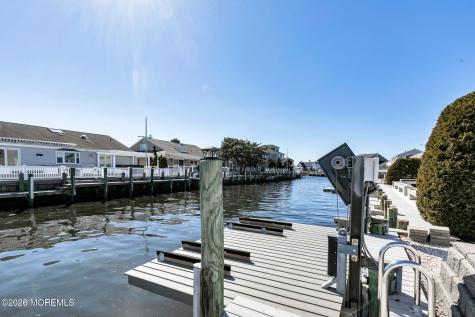327 Tide Pond Road Mantoloking NJ 08738