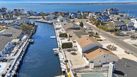 327 Tide Pond Road Mantoloking NJ 08738