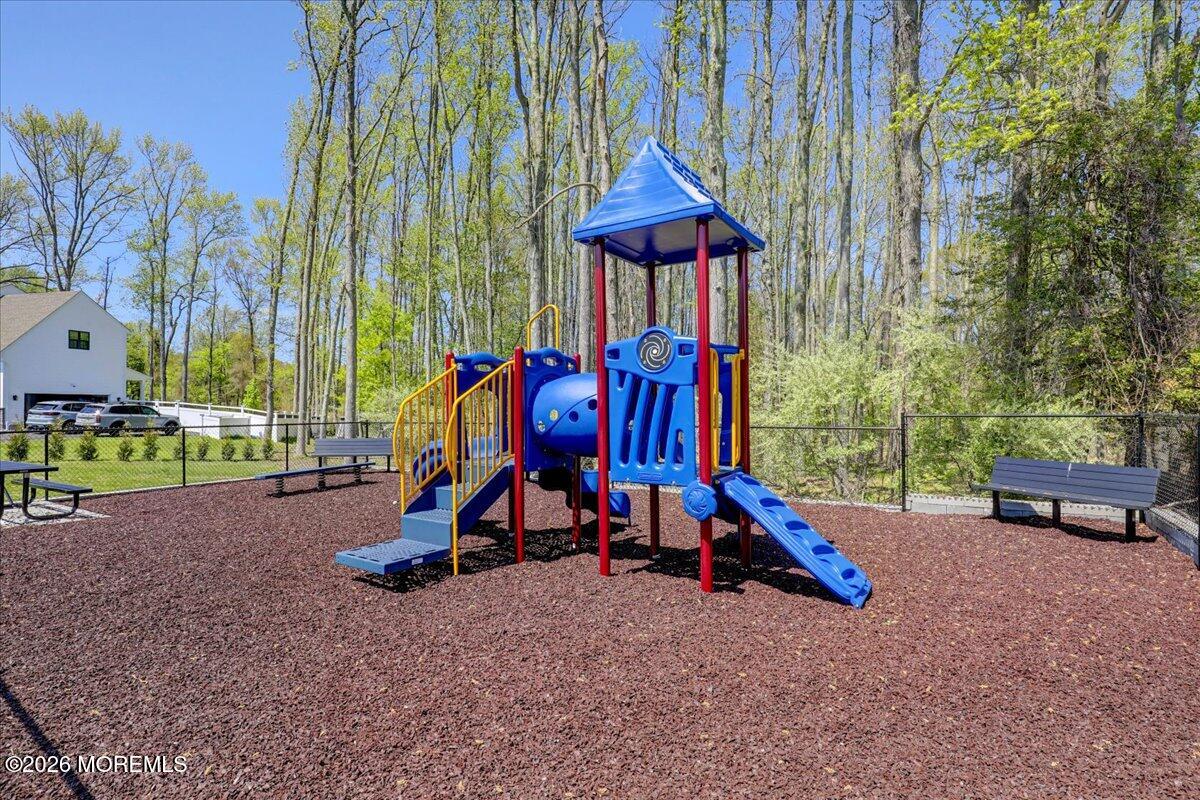3 Annapolis Street Farmingdale NJ 07727
