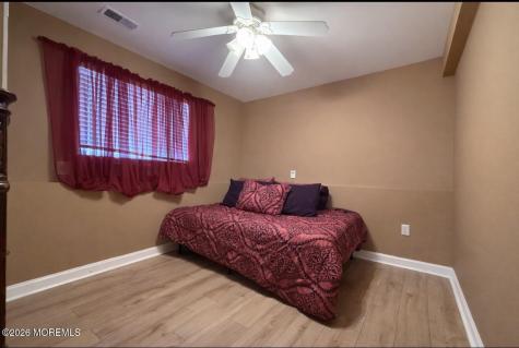 15 Commodore Court Barnegat NJ 08005