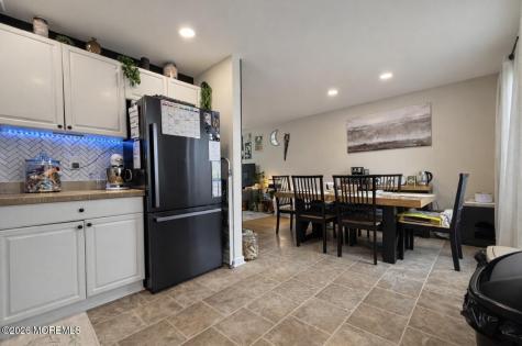 15 Commodore Court Barnegat NJ 08005