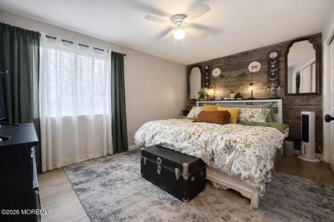 15 Commodore Court Barnegat NJ 08005