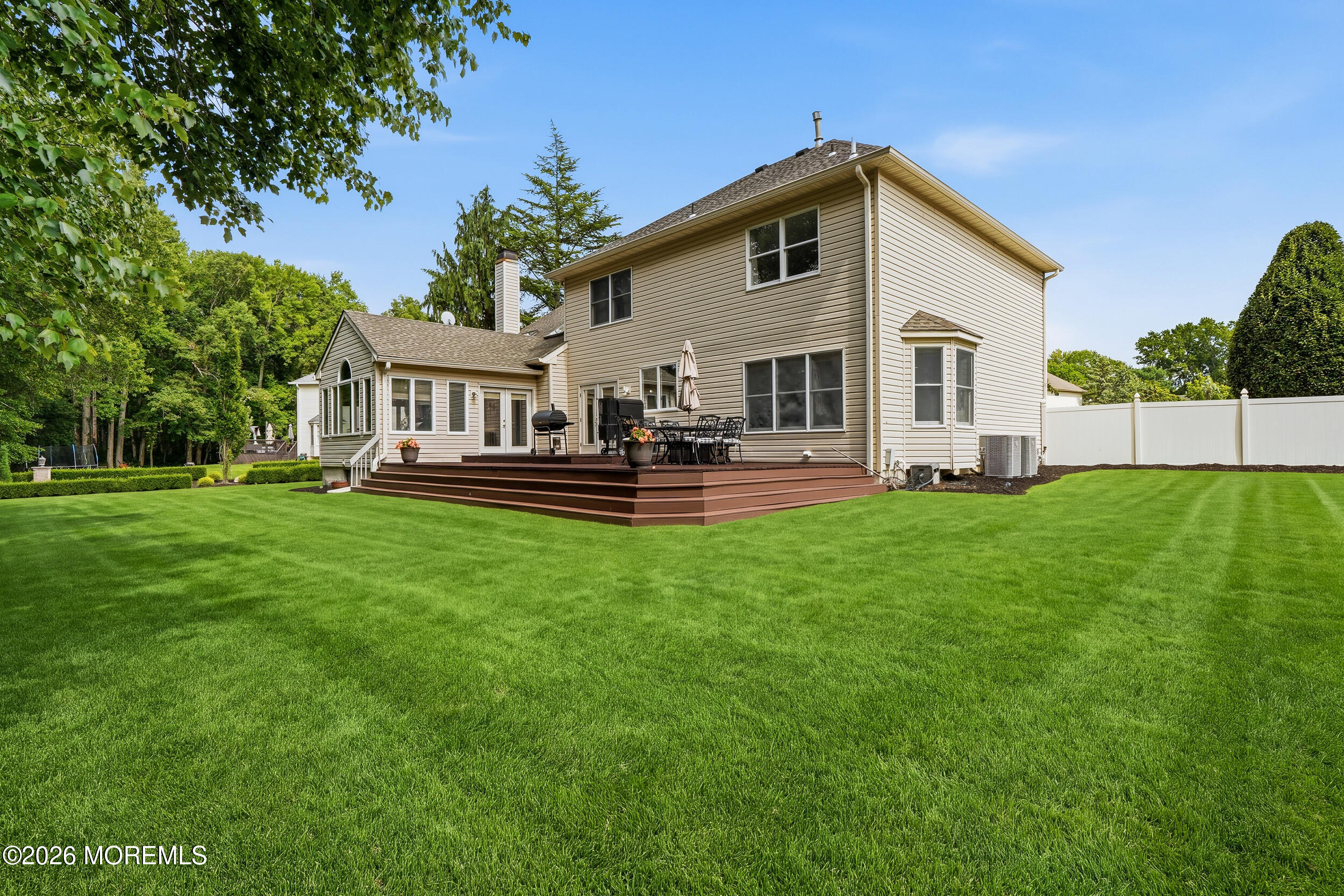 48 Vardon Way Farmingdale NJ 07727