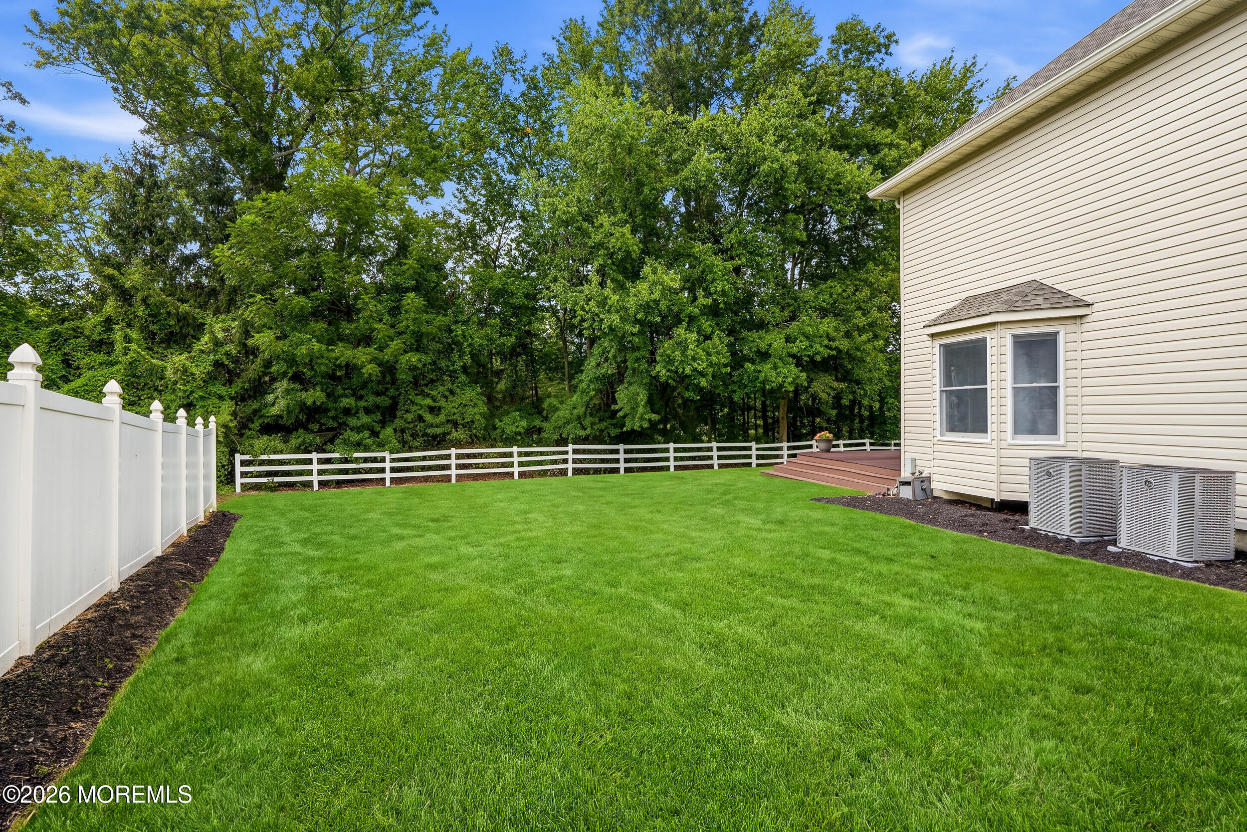 48 Vardon Way Farmingdale NJ 07727