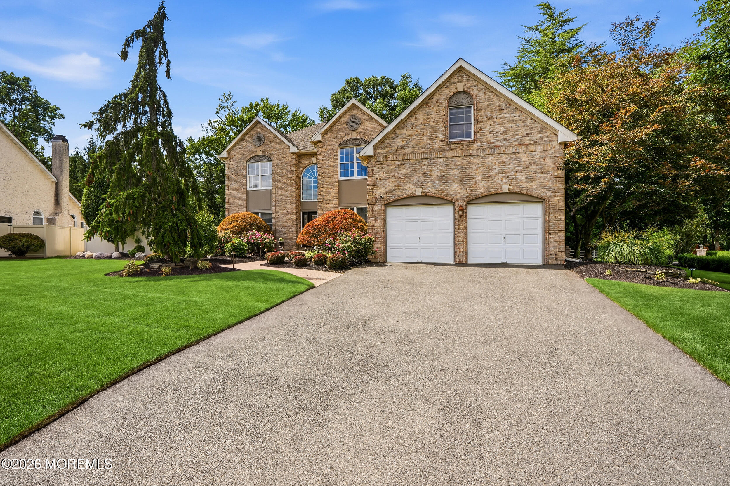 48 Vardon Way Farmingdale NJ 07727