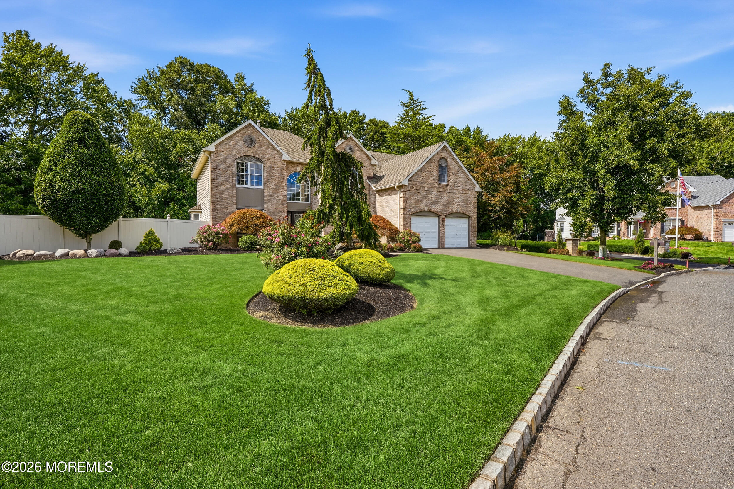 48 Vardon Way Farmingdale NJ 07727