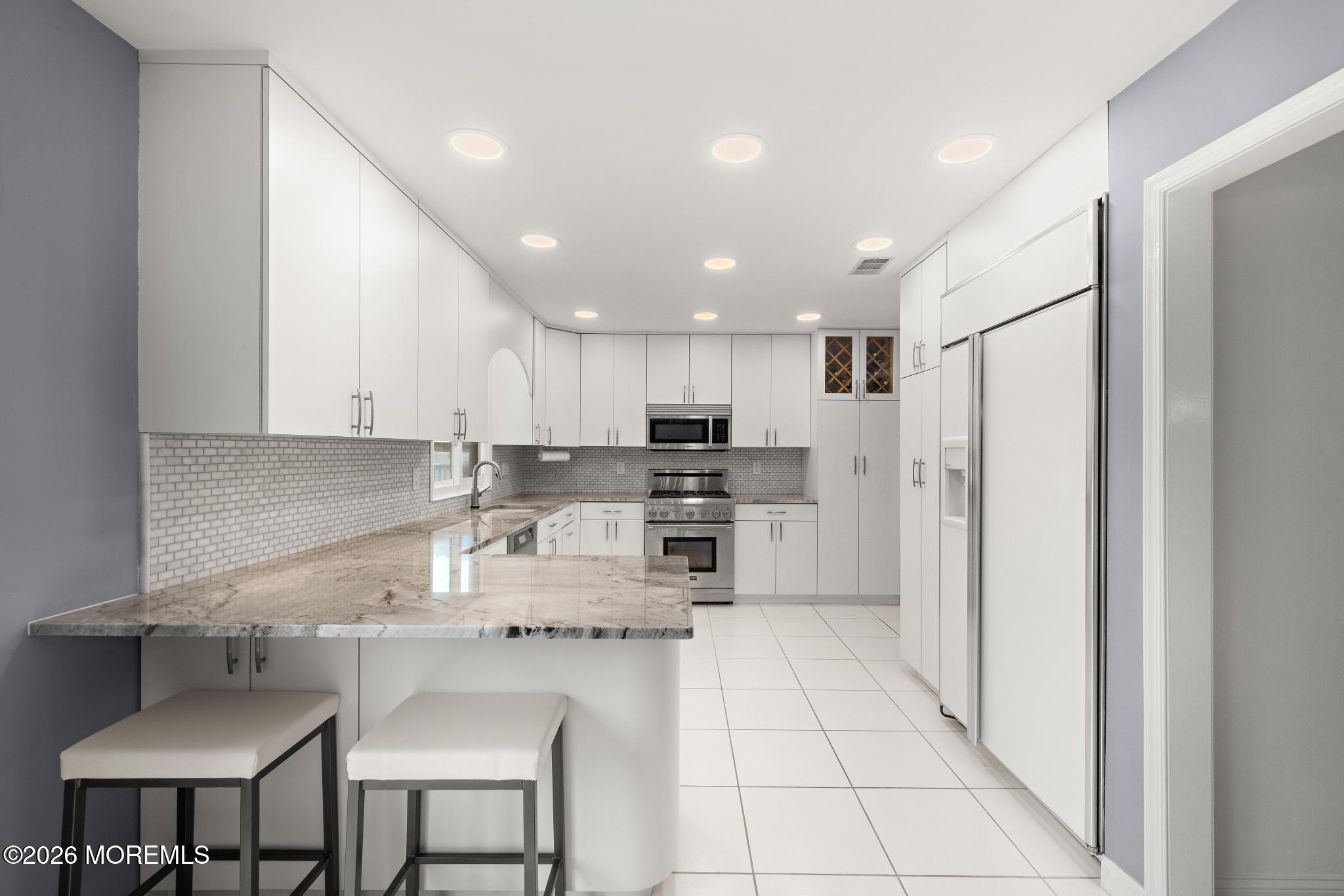 27 Tracy Drive Manalapan NJ 07726