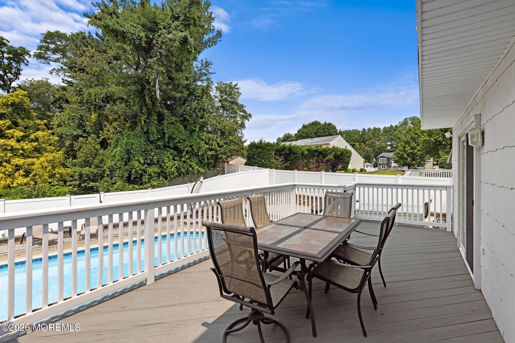27 Tracy Drive Manalapan NJ 07726