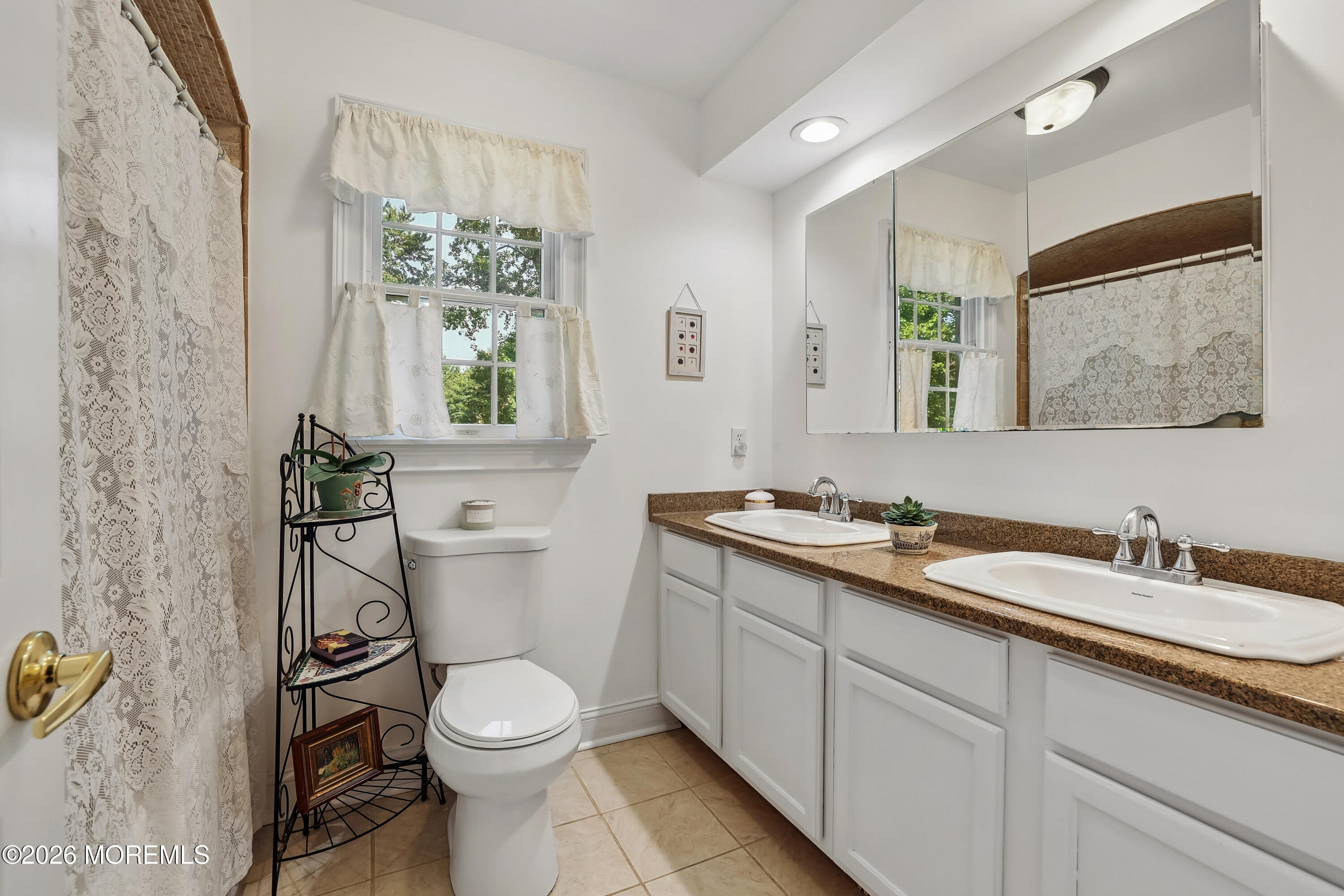 4 Oakwood Lane Little Silver NJ 07739