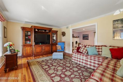 4 Oakwood Lane Little Silver NJ 07739
